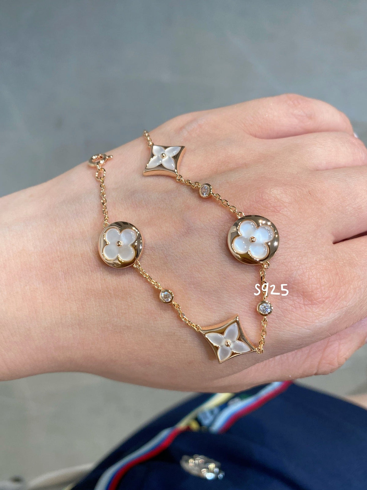 [VA]STAR AND SUN 4 MOTIF WHITE MOP PINK GOLD BRACELET