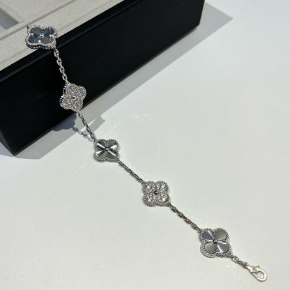 [VA]LUCKY CLOVER 5-MOTIF BRACELET - LASER COLLECTION
