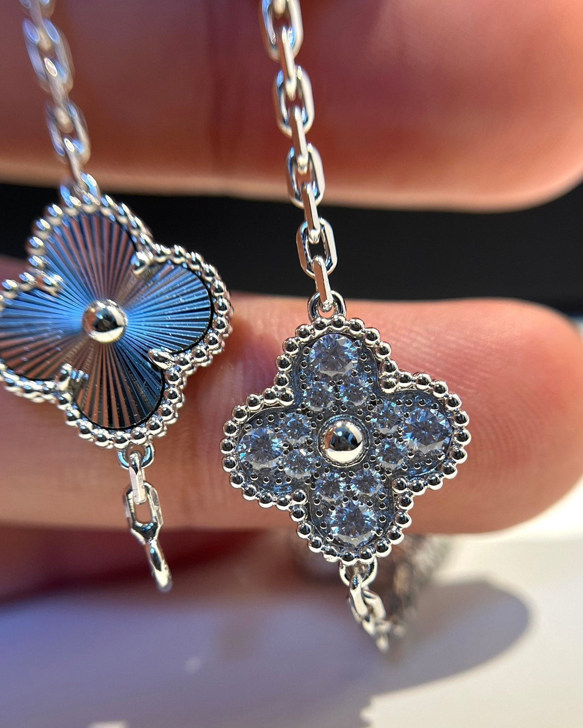 [VA]LUCKY CLOVER 5-MOTIF BRACELET - LASER COLLECTION
