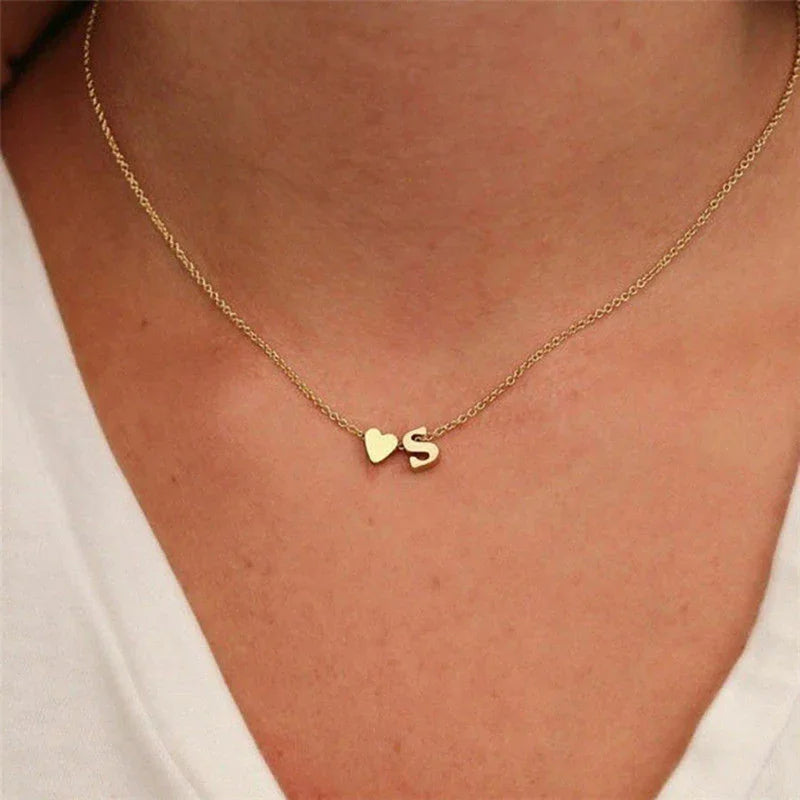 {
  "[VA]Ria Initial Letter Gold Necklace": "[VA]Ria イニシャル ゴールドネックレス"
}