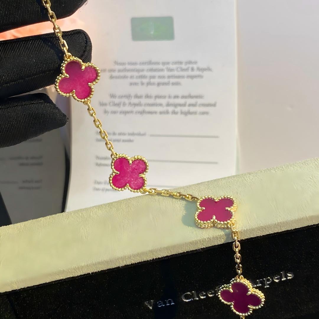 [VA]NEW CLOVER 5 MOTIFS PINK ENAMEL BRACELET