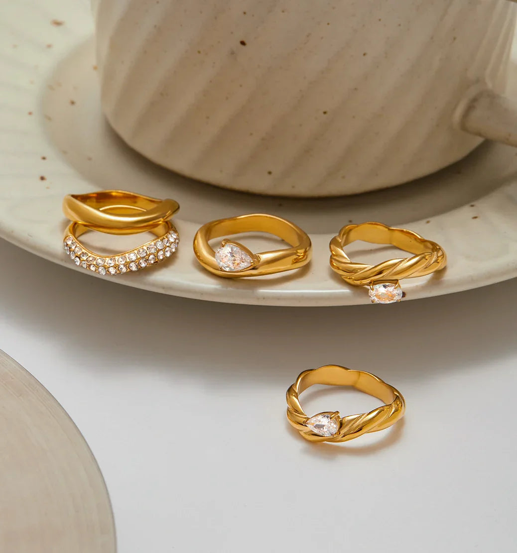 [VA]Noemi Kuratierte Ring-Stapel-Kollektion