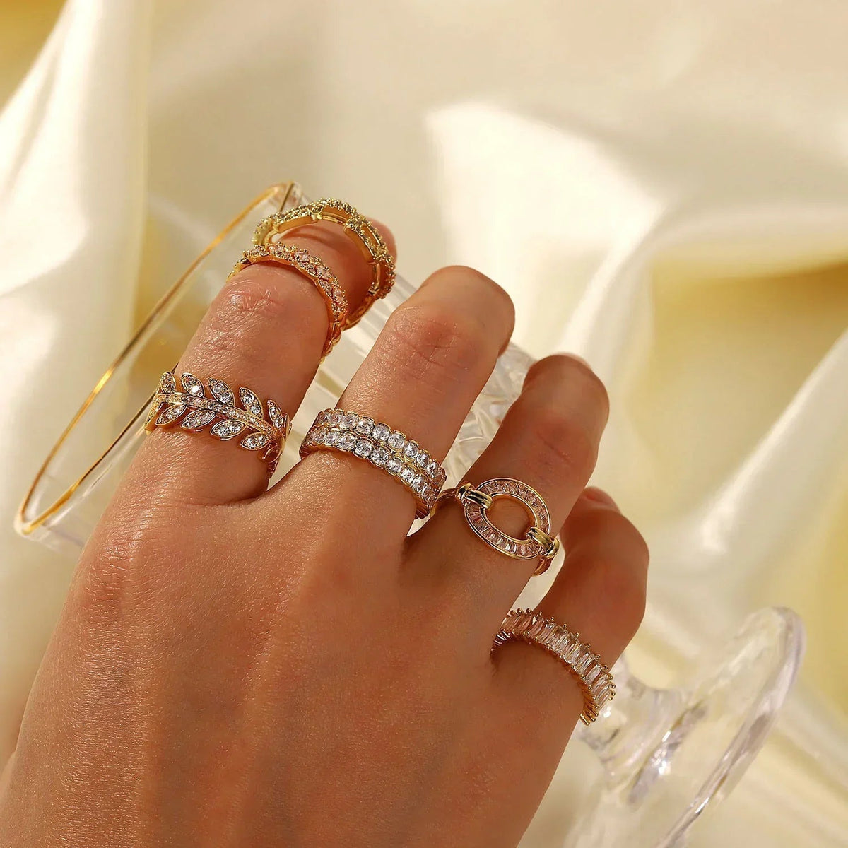 [VA]Cassandra Studded Gold Ring