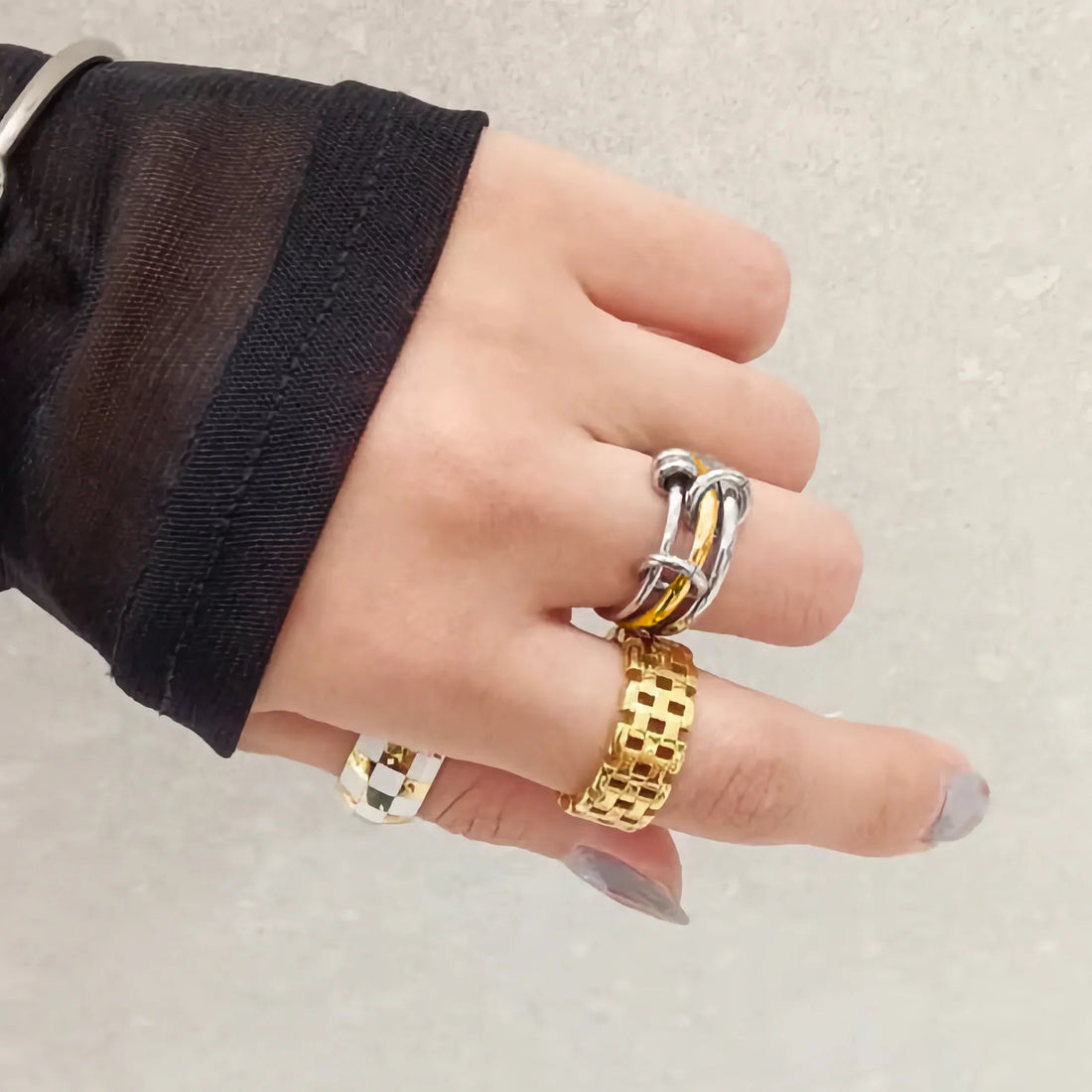 [VA]Gabriela zweifarbiger Ring-Stapel