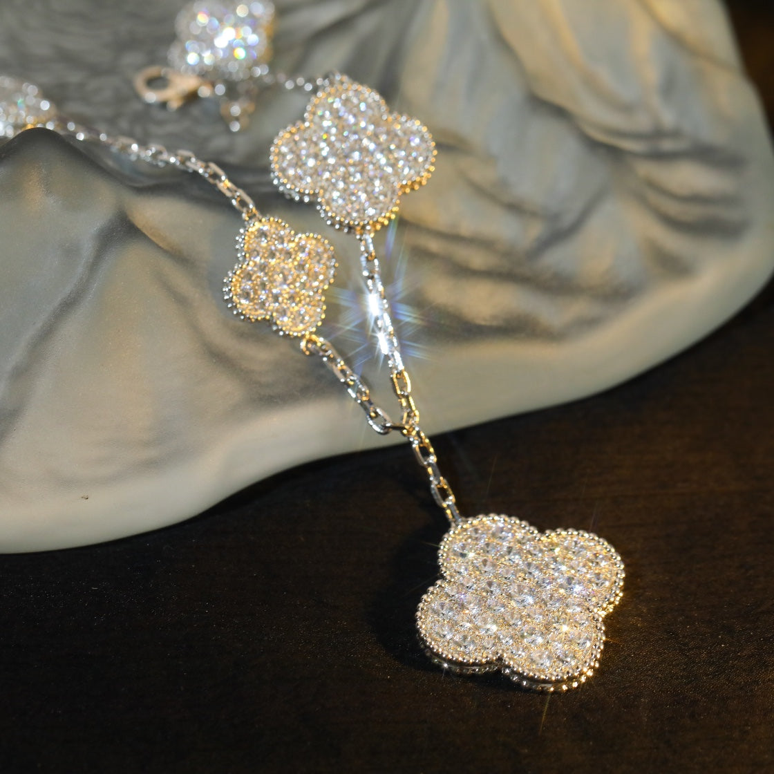 [VA]CLOVER ARMBAND 5 MOTIVE SILBER DIAMANTBESETZT