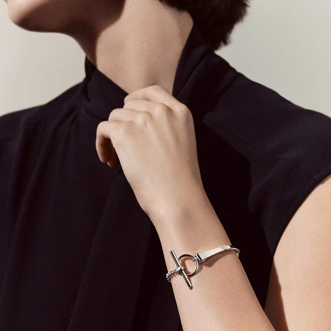 [VA]CLOU DE FORGE BRACELET WITH SQUARE CONE STUDS