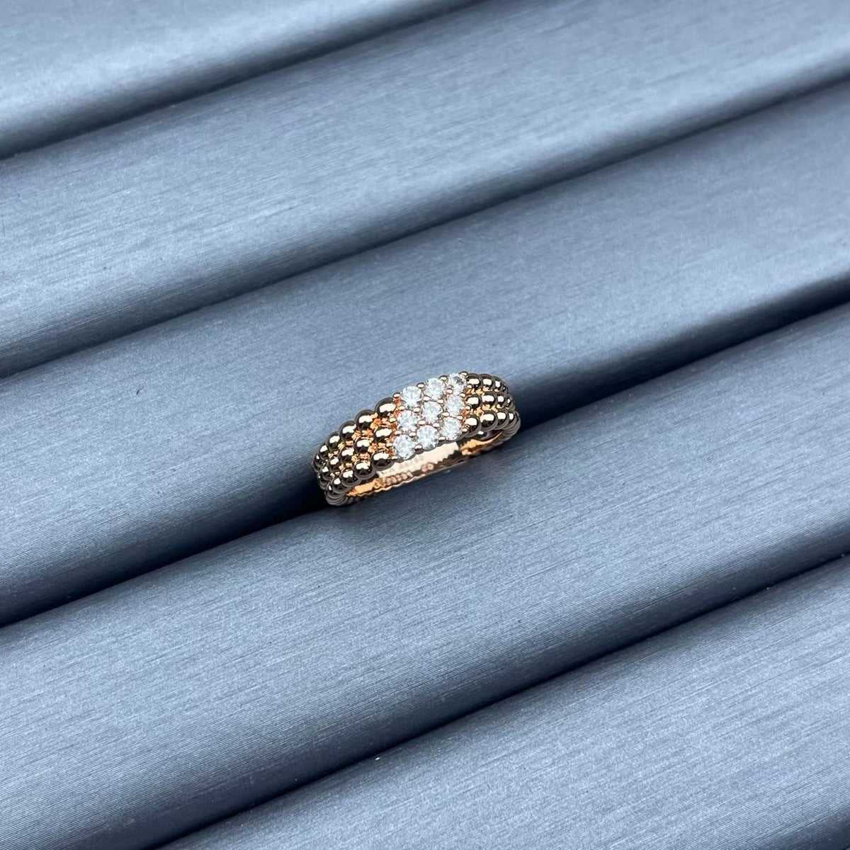 [VA]SCHMALER PERLRING MIT DIAMANTEN