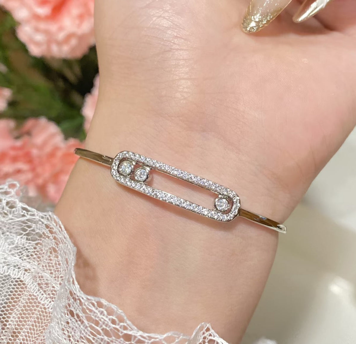 [VA]Move Pavé Diamond Bangle Bracelet M