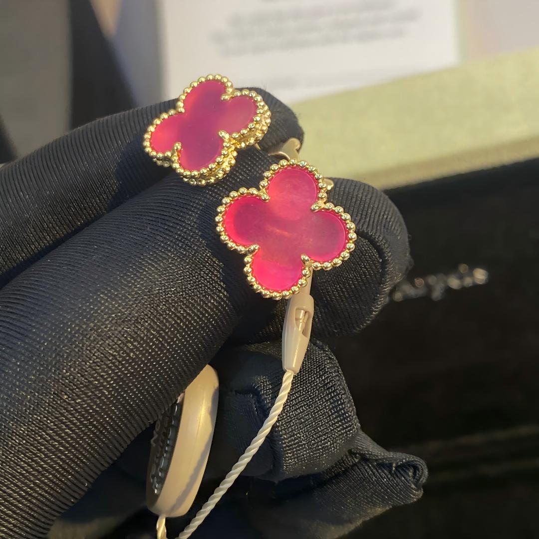 [VA]NEUE 15MM KLEEBURG OHRSTECKER MIT ROSA EMAILLE