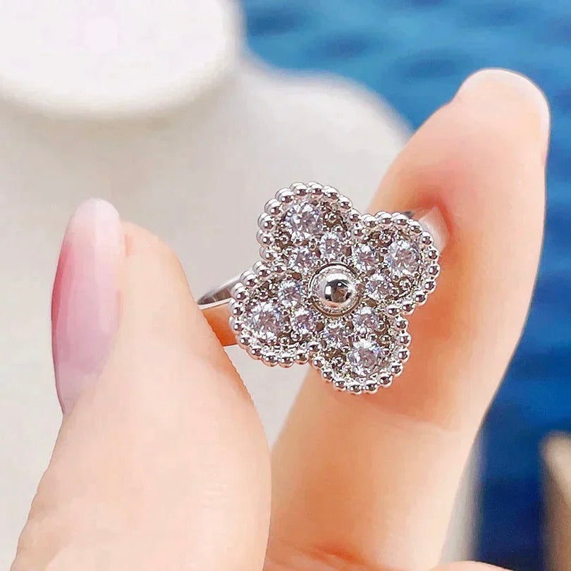 [VA]KLEEBLATT-DIAMANT-RING