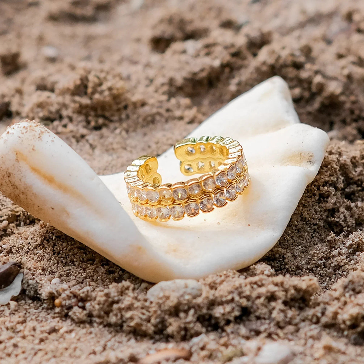 [VA]Cassandra genieteter Goldring