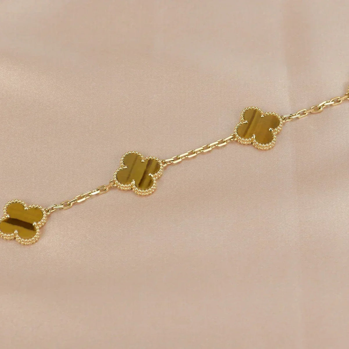 [VA]LUCKY CLOVER 5-MOTIF BRACELET -  TIGER’S EYE COLLECTION