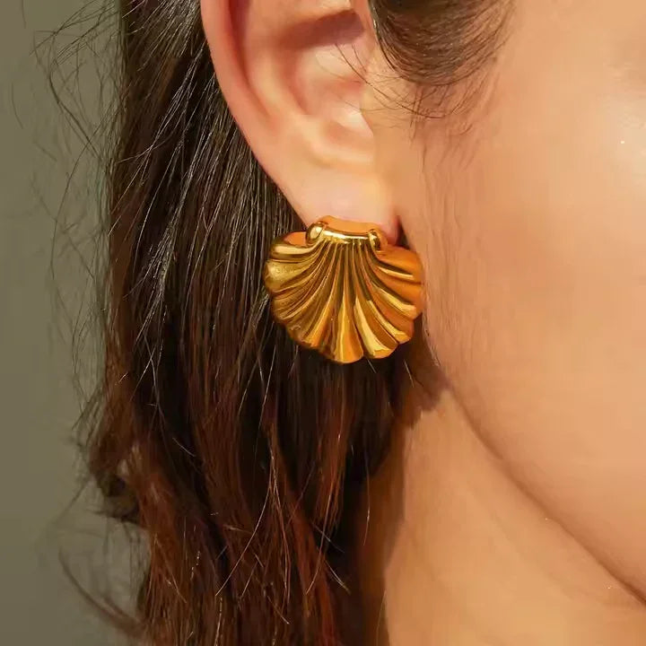 [VA]Bayside Gold Seashell Earrings
