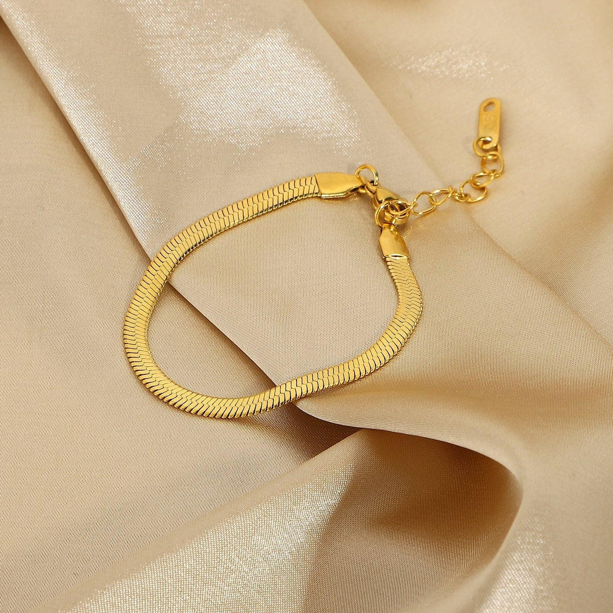 [VA]Ellaine Armband in Fischgrätoptik Gold