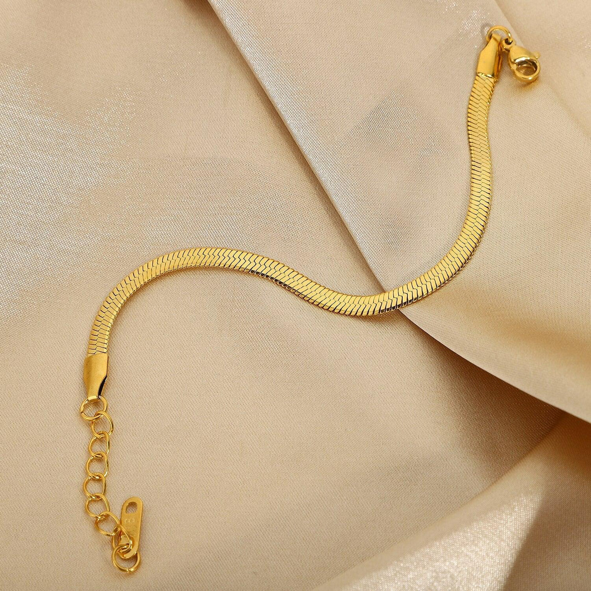 [VA]Ellaine Armband in Fischgrätoptik Gold