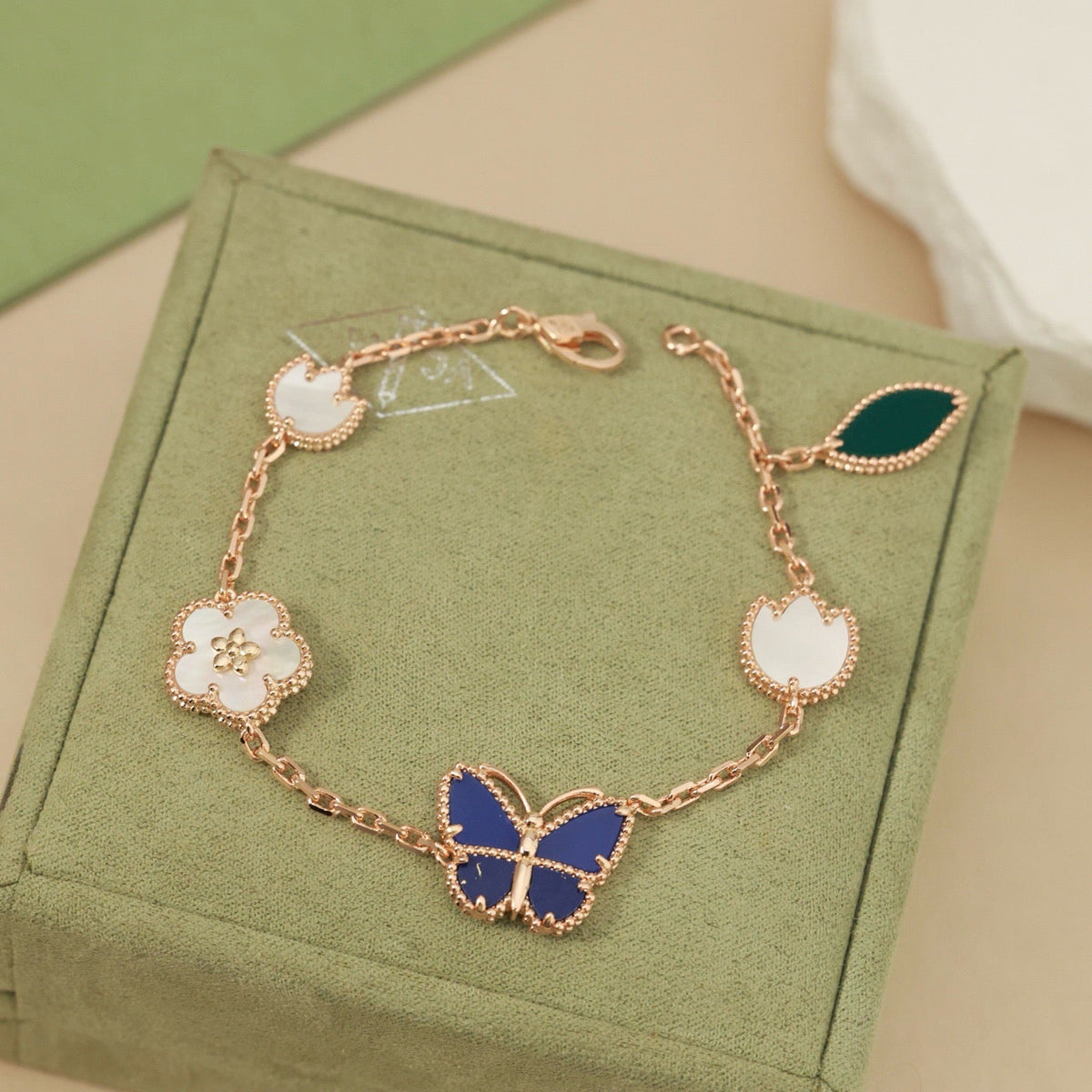 [VA]LUCKY SPRING BUTTERFLY 5 MOTIF BRACELET