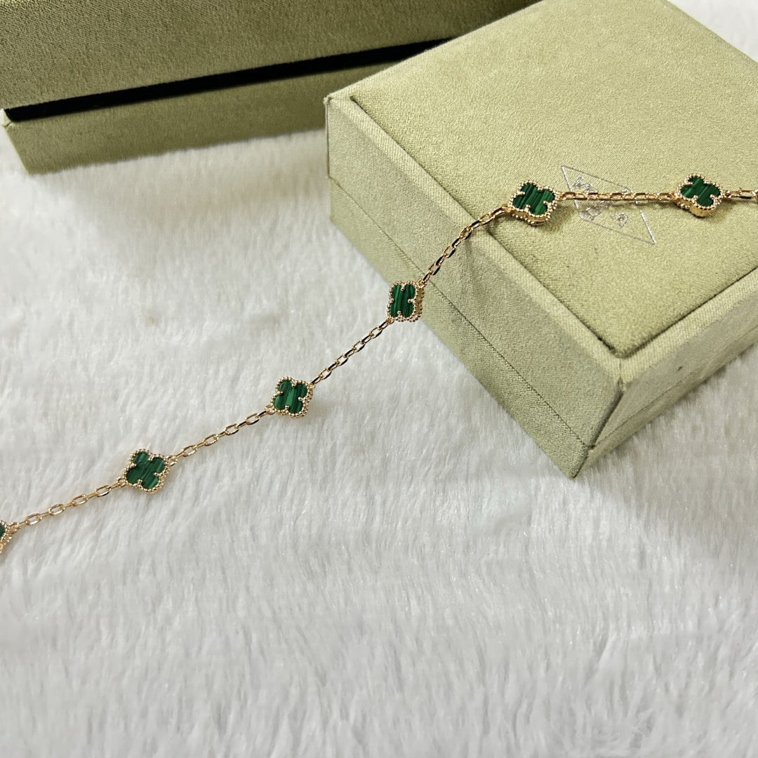 [VA]CLOVER ARMBAND MIT 6 MOTIVEN AUS MALACHIT