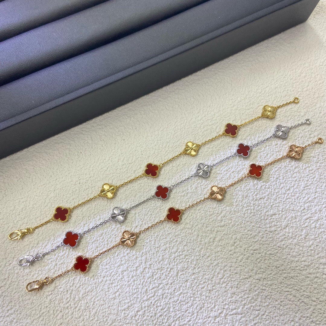 [VA]CLOVER 6 MOTIF RED AGATE LASER BRACELET