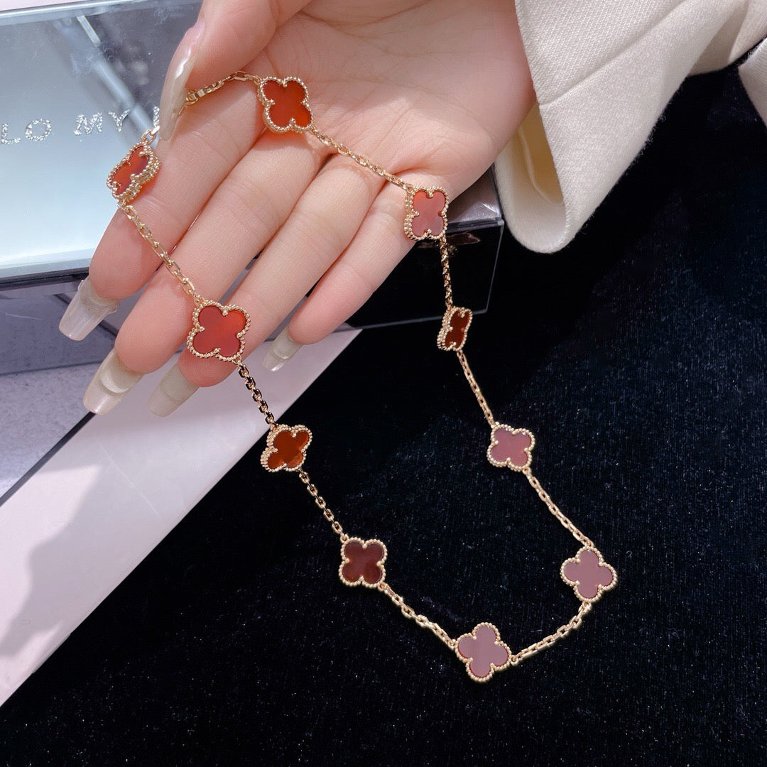 [VA]CLOVER HALSKETTE MIT 10 MOTIVEN, KARNEOL