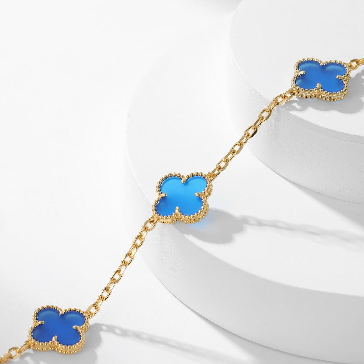 [VA]CLOVER 10-MOTIV-HALSKETTE AUS BLAUEM ACHAT