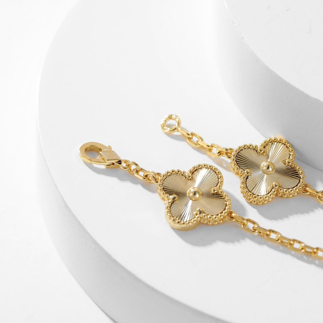 [VA]CLOVER 10 MOTIFS LASER NECKLACE