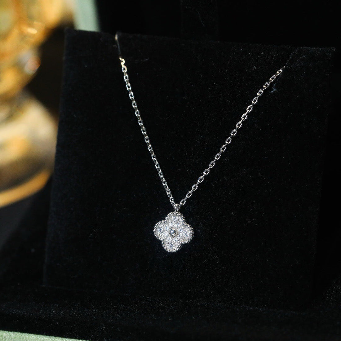 [VA]CLOVER MINI 9,5 MM ANHÄNGER DIAMANT-HALSKETTE