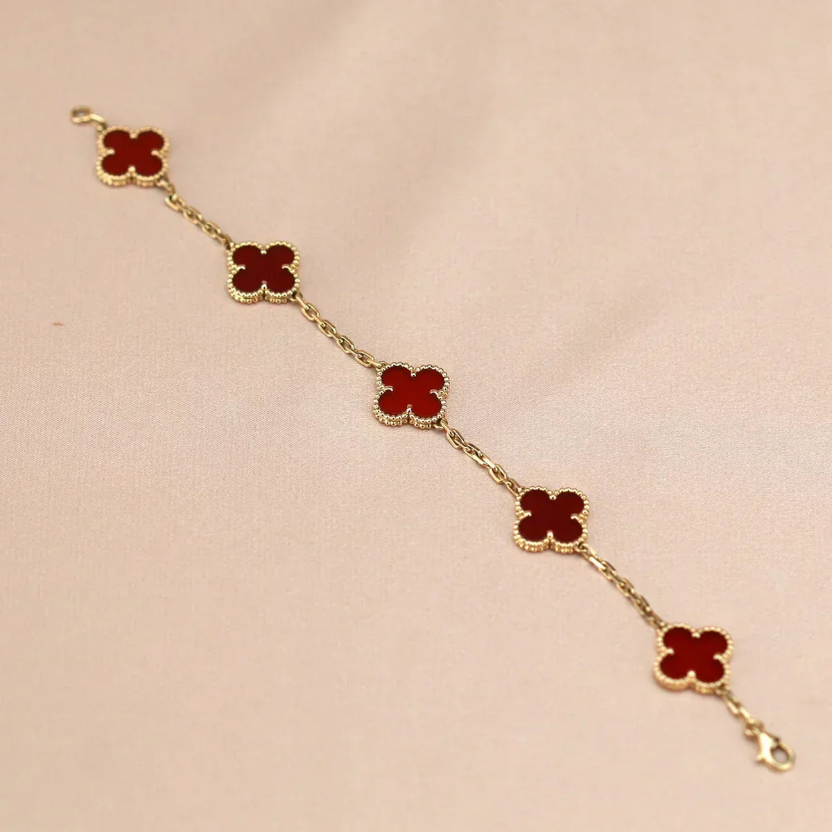 [VA]LUCKY CLOVER 5-MOTIF BRACELET - RED CARNELIAN COLLECTION