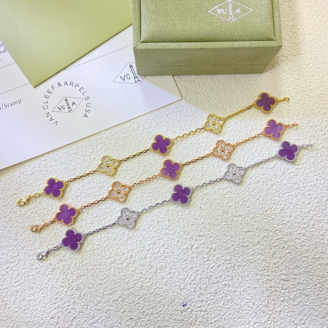[VA]CLOVER 5 MOTIVE ARMBAND AUS VIOLETTEM DIAMANTEN