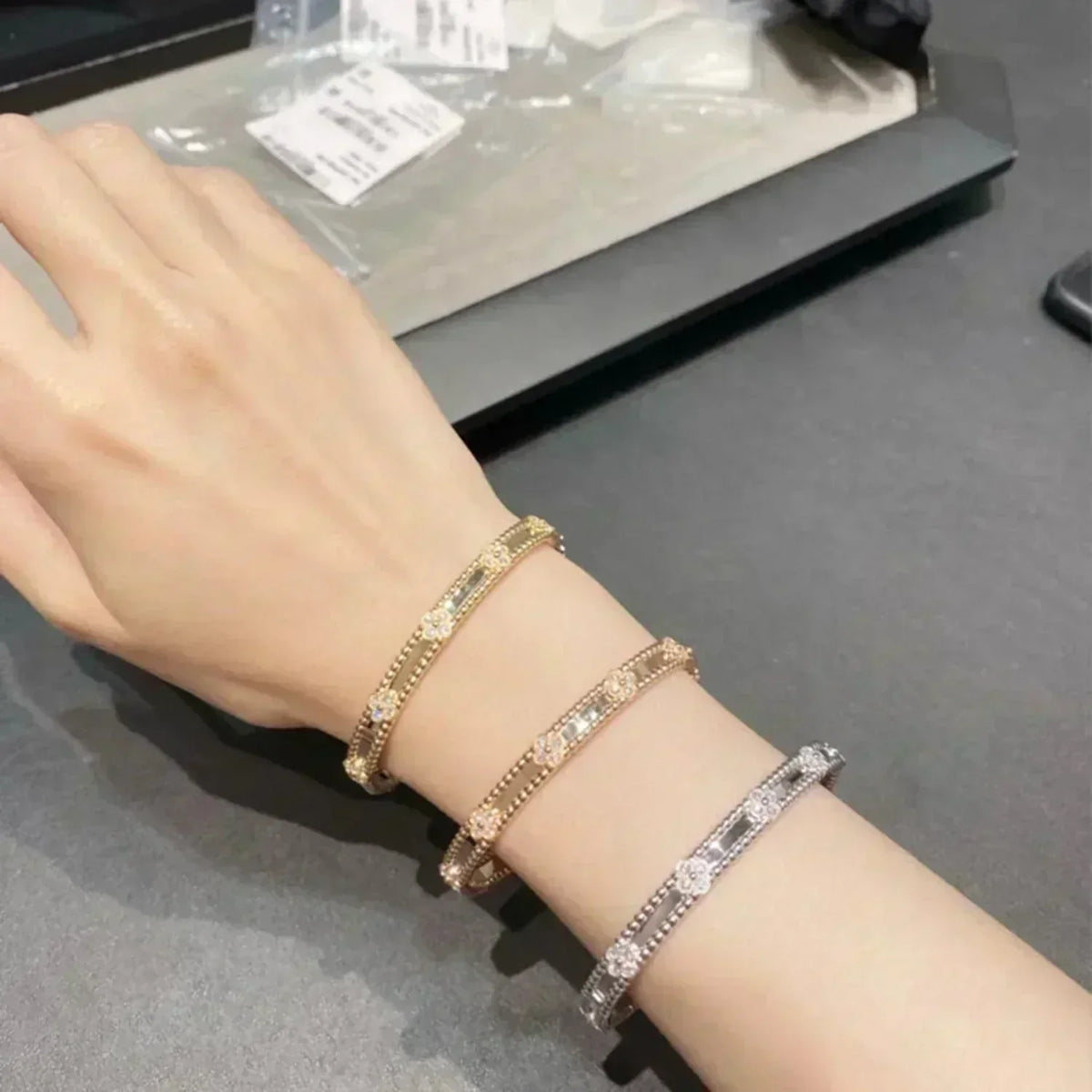 [VA]CLOVER-ARMBAND 4MM DIAMANTEN