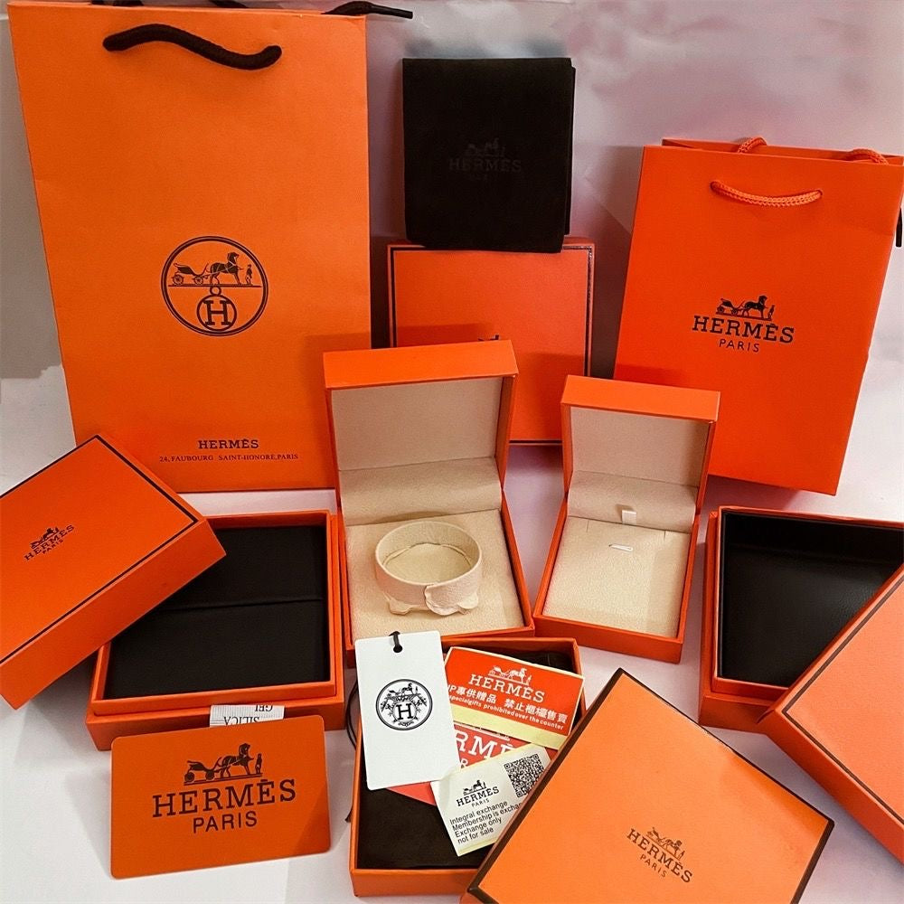 [VA]HM BRACELET NECKLACE RING BOX GIFT BAG