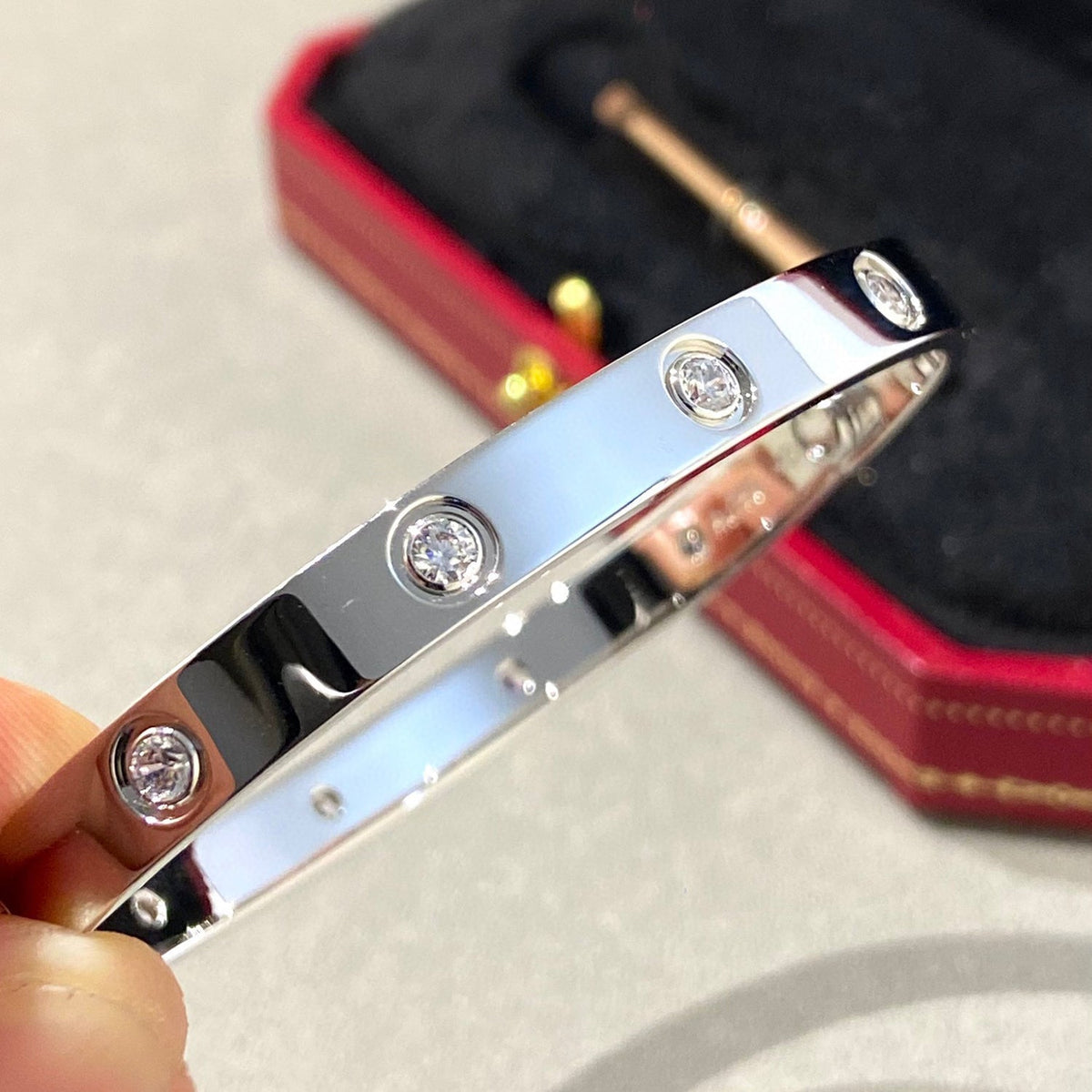 [VA]LOVE BRACELET 6.1MM 10 DIAMONDS