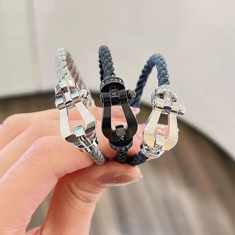 [VA]FORCE LARGE HORSESHOE HALF DIAMOND BRACELET GOLD