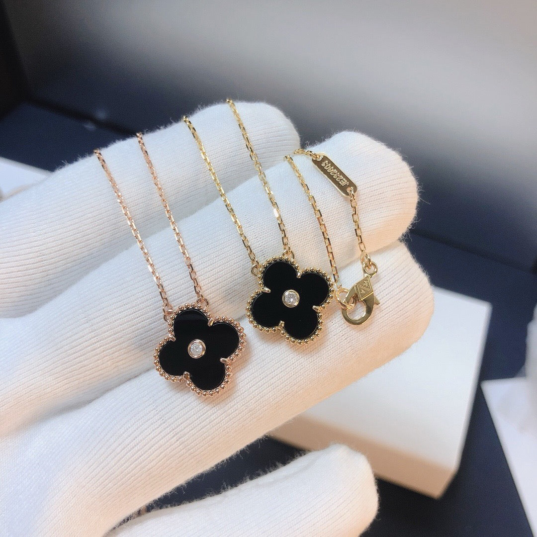 [VA]CLOVER 15MM DIAMOND ONYX HALSKETTE