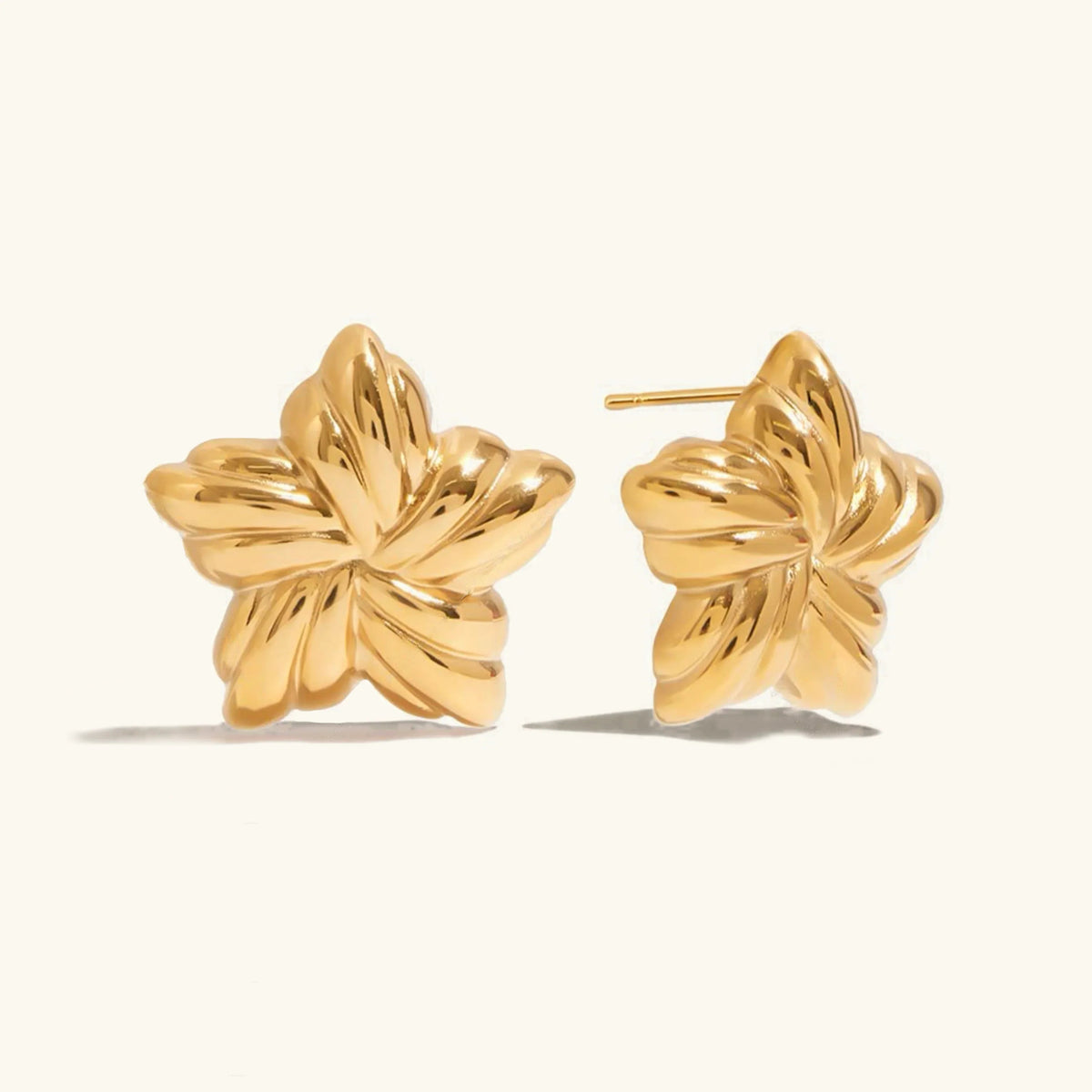 [VA]Goldene Stern-Ohrringe von Thymes