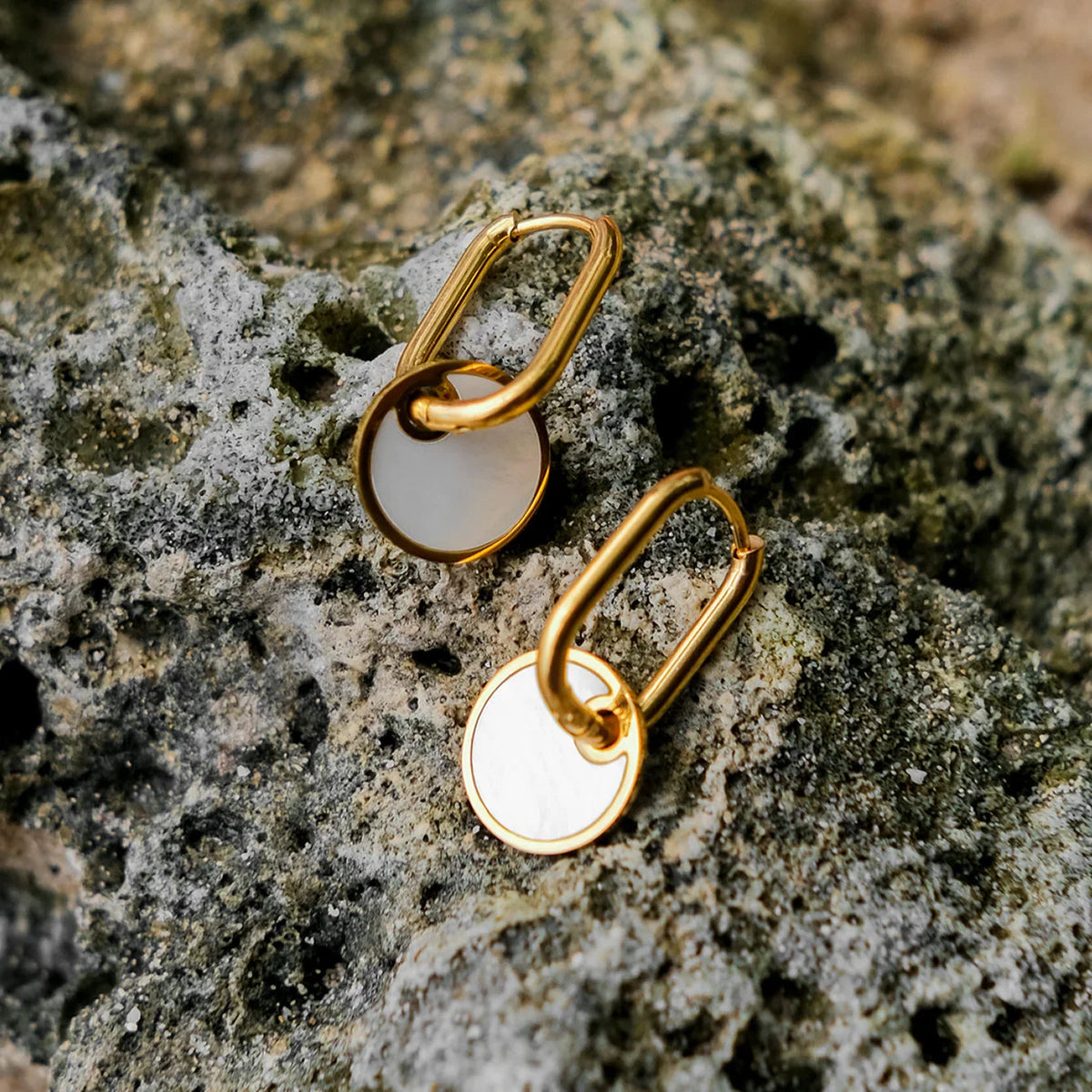 [VA]ローラ ゴールドピアス