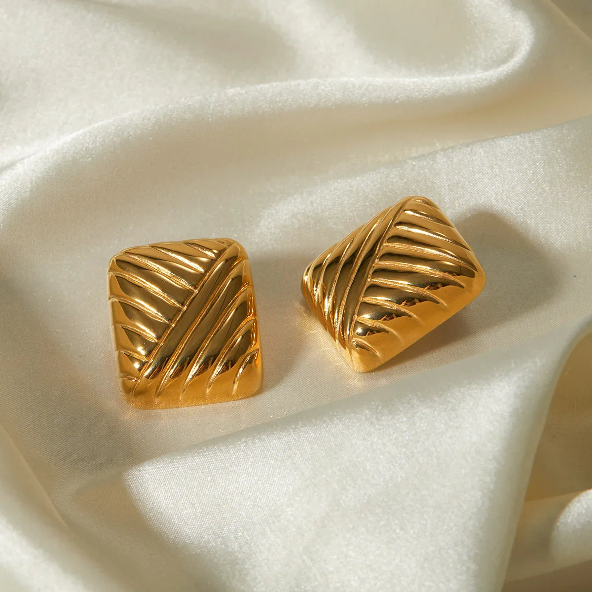 [VA]Inez Gold Earrings
