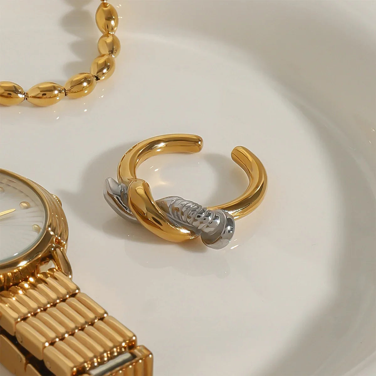 [VA]Trinity-Ring mit gedrehtem Nagel