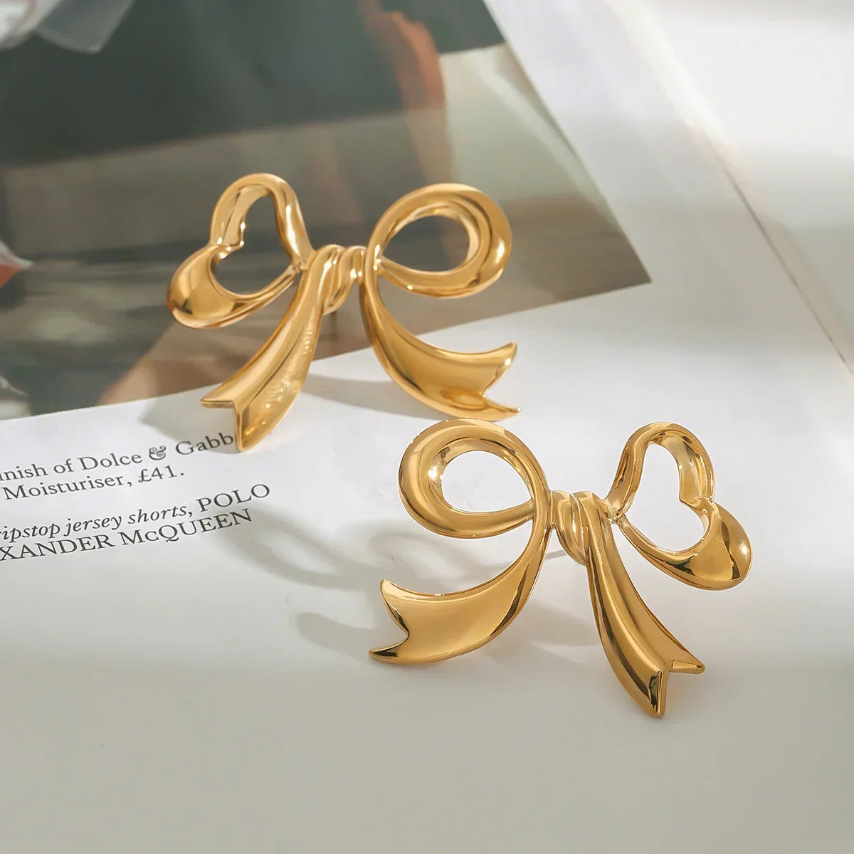 [VA]Carissa Ohrringe mit goldener Schleife