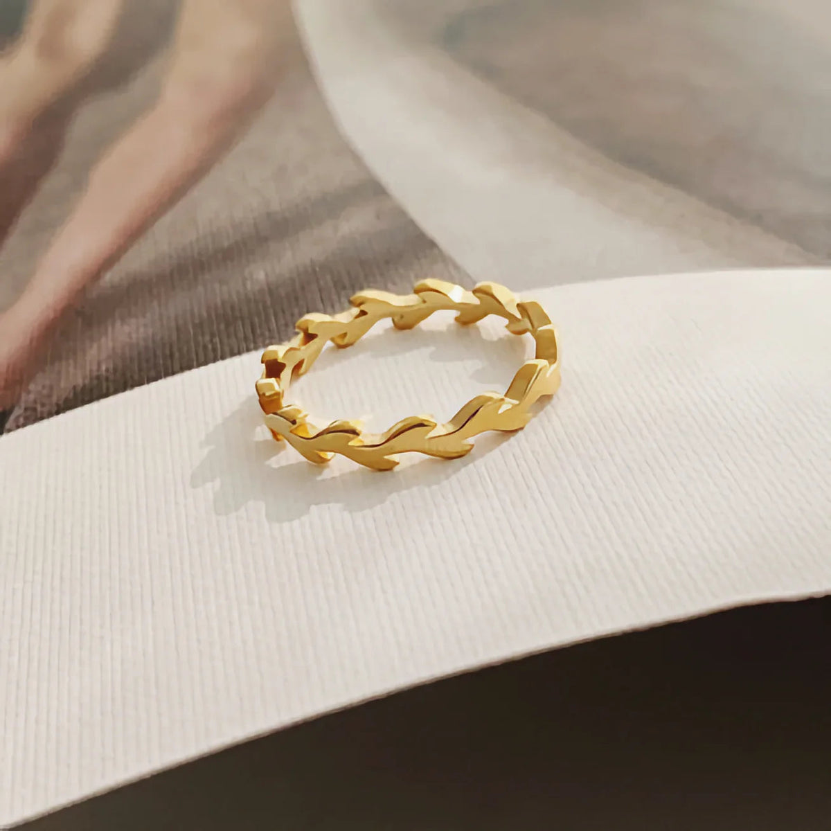 [VA]Rhea Goldener Weinrebenring