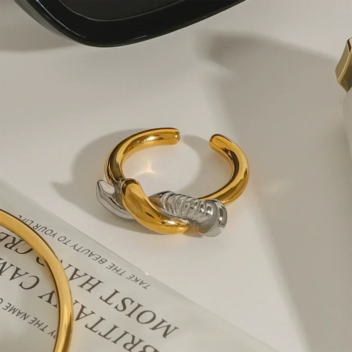 [VA]Trinity-Ring mit gedrehtem Nagel