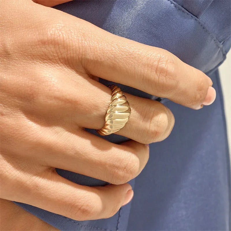 [VA]Ylenna Gold Croissant-Ring
