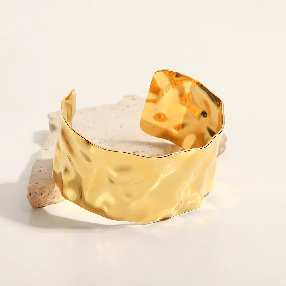 [VA]Hope Gold Bangle