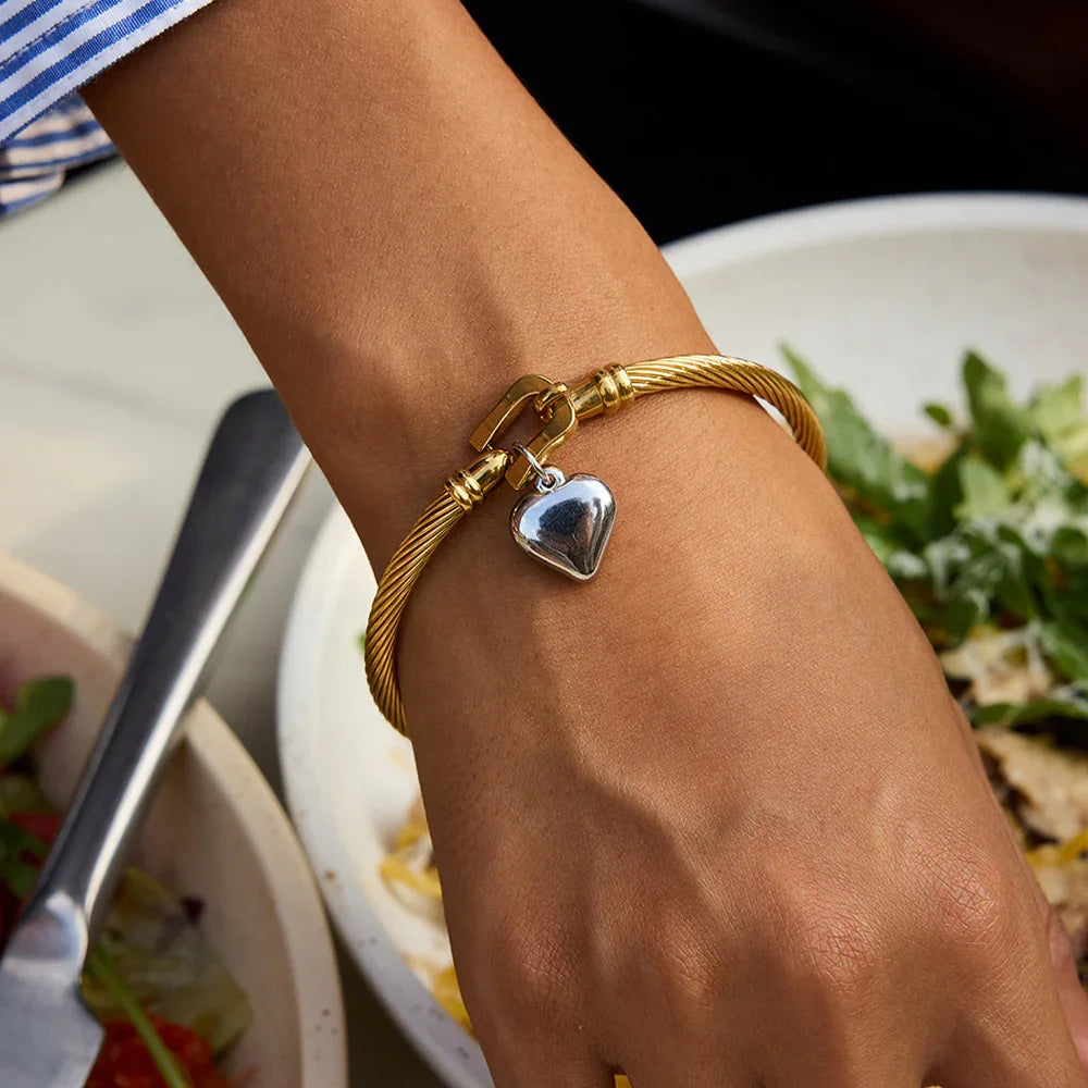 [VA]Solenne gedrehtes Armband Gold