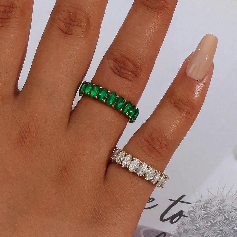 [VA]Antoinette Goldring mit Diamant-Imitat