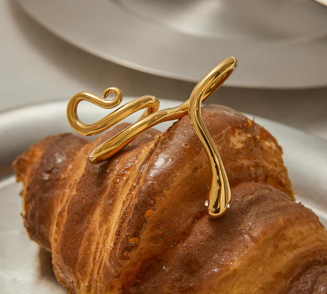 [VA]Gemmie Golden Snake Ring