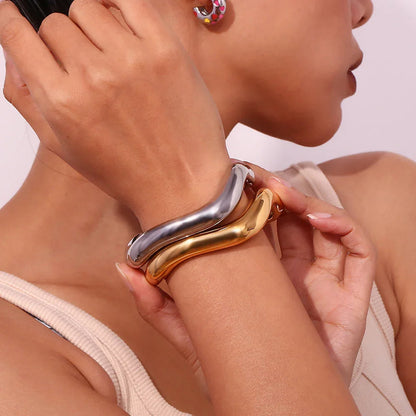 [VA]Zaria Asymmetrical Gold Bangle