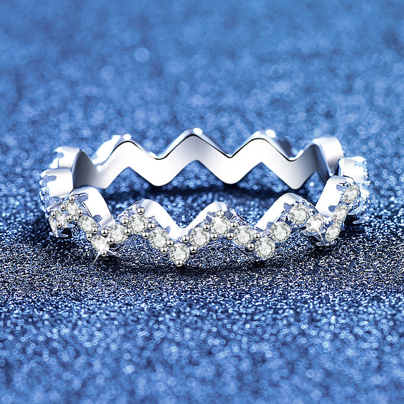 [VA]SCHICKER, GEWELLTER MOISSANIT-ETERNITY-RING