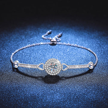 [VA]ARMBAND MIT VERZAHNTEM HERZ & KREIS AUS MOISSANIT