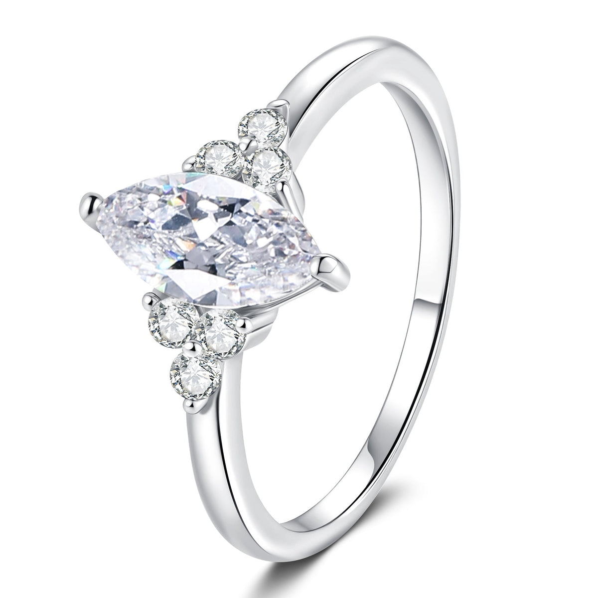 [VA]ELEGANTER MOISSANIT-RING IM MARQUISE-SCHLIFF MIT SEITLICHEN AKZENTEN