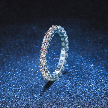 [VA]LUXURIÖSER 2,2 KARAT VOLL-ETERNITY-MOISSANIT-RING